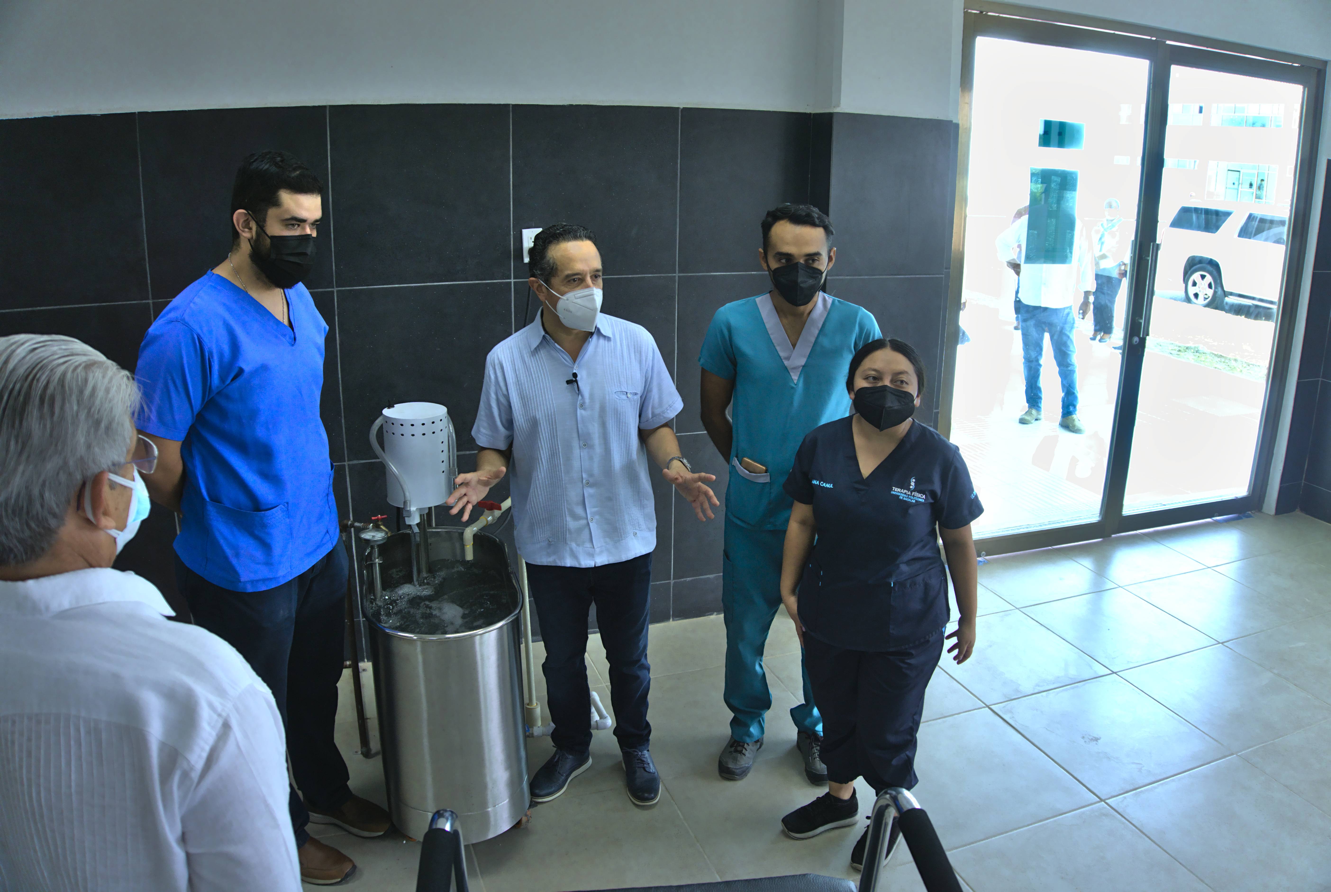 Visita del Gobernador Carlos Joaquín
